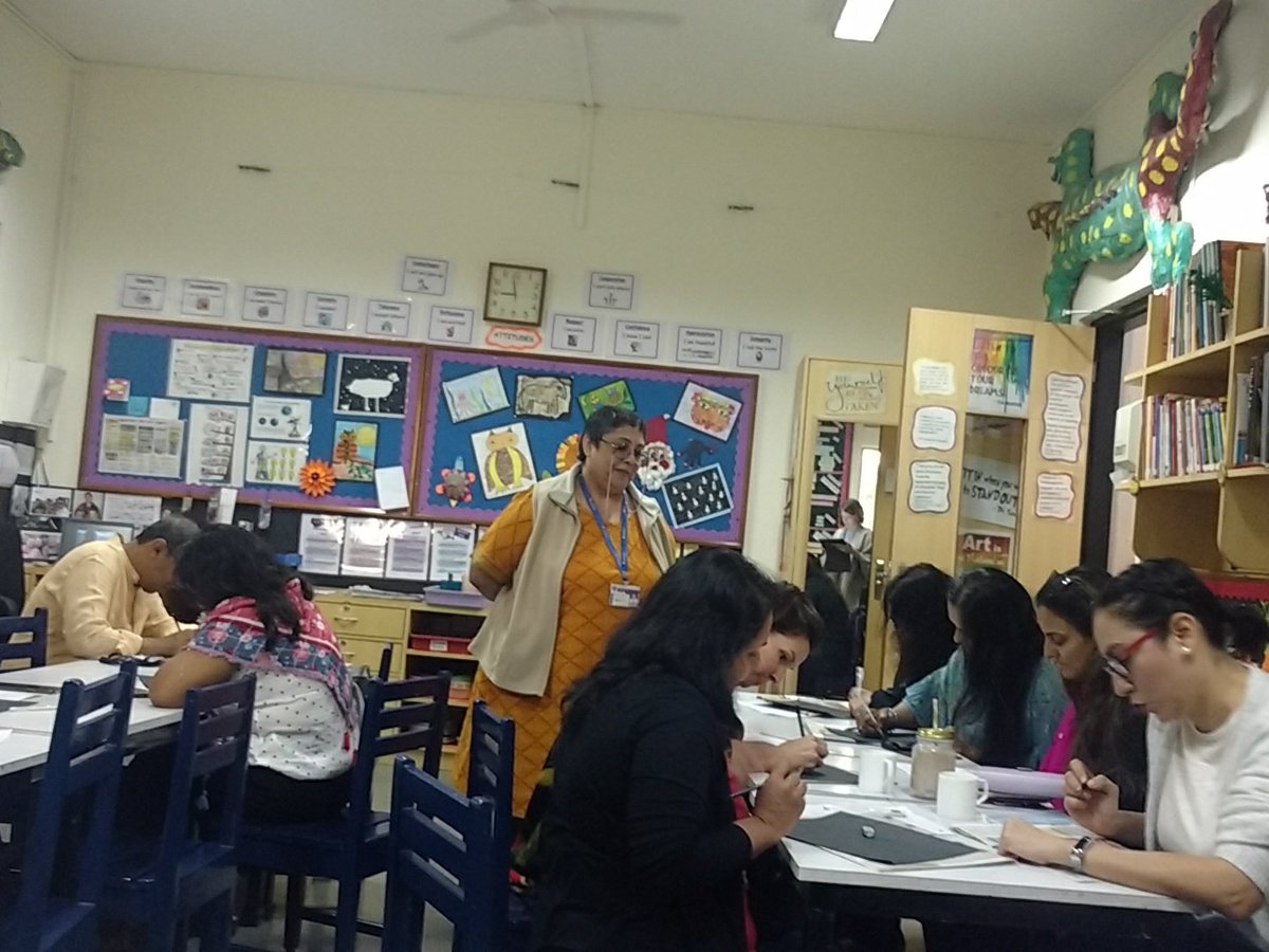 helen_sharrock's tweet photo. #mbislearns #pyparts @ShaNoronha @fanny_passeport @Monitasen 
Parent information session and experience a pyp art class PYP 4 and PYP5 parents.
Warli Art experience. What is the influence, what is the style, what is your artistic intent? https://t.co/3dKJxCvyYW