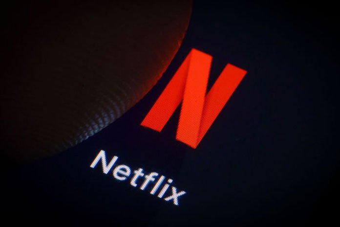 Filmzlap's tweet photo. #Netflix จ่อคิวขึ้นราคาสมาชิกรายเดือนในทุกๆรูปแบบของการรับชมราวๆ 40-50 ��าท ซึ่งจะเริ่มในฝั่งอเมริกาอีกไม่กี่เดือนข้างหน้านี้ ใครยังไม่มีบ้านรีบหาบ้านอยู่เลย คุ้มกว่าเยอะ #Movietwit https://t.co/gVzbmpycFw