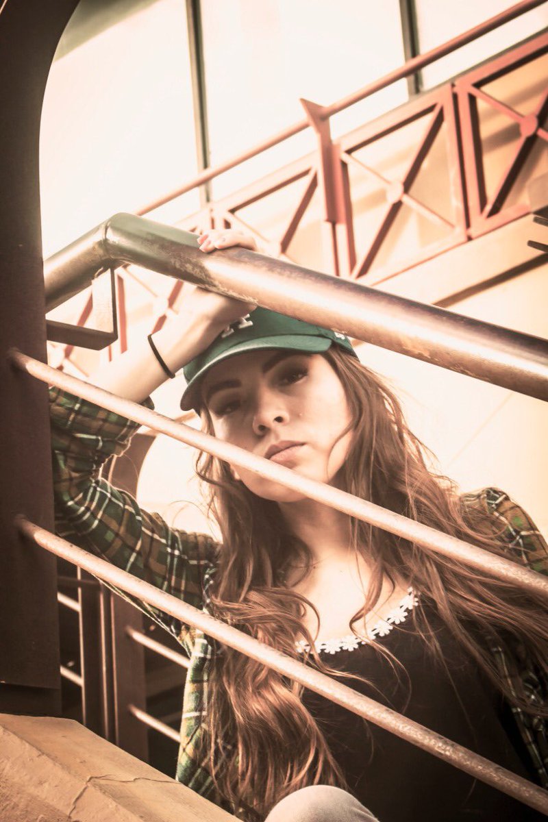 Mendozafilms1's tweet photo. #Tijuana #photo #Photoshoot #modelos https://t.co/1mylSsOd0J