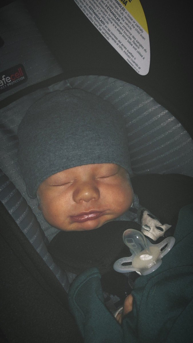 Can we just take a moment for how perfect my baby is? 😍