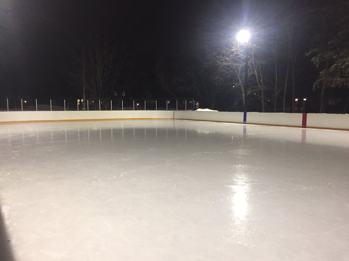 Night night sweet sheet of ice...<a href="/OttawaRinks/">OttawaRinks</a> <a href="/RinksOttawa/">Outdoor Rinks Ottawa</a> #ODR #Rockcliffe
