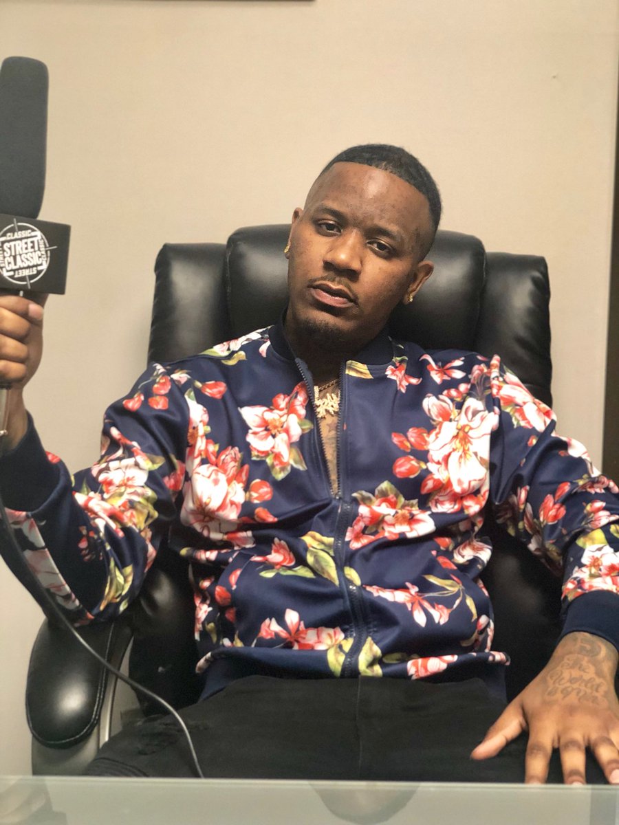 AFEntainment's tweet photo. #Ktwon #ktwonfame #afent #mrfame #fame #almostfamous #bastrop #Louisianarapper #rapperthatsing https://t.co/q9CRwIC7S7