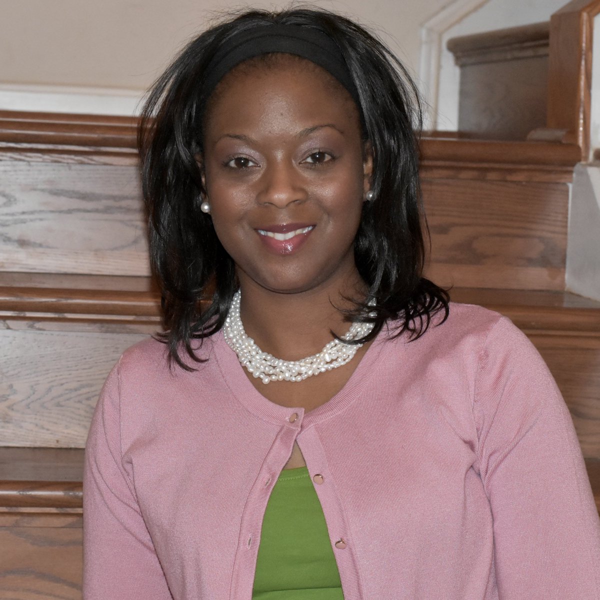 firstladyal's tweet image. I'm glad I came to your page. I was watching the news and was about to ask... "Is there a reason you are wearing green today? 🧐 LOL Happy Founder's Day, Soror! #Spring92 #IotaZeta #SouthernArkansas #DMV💗💚