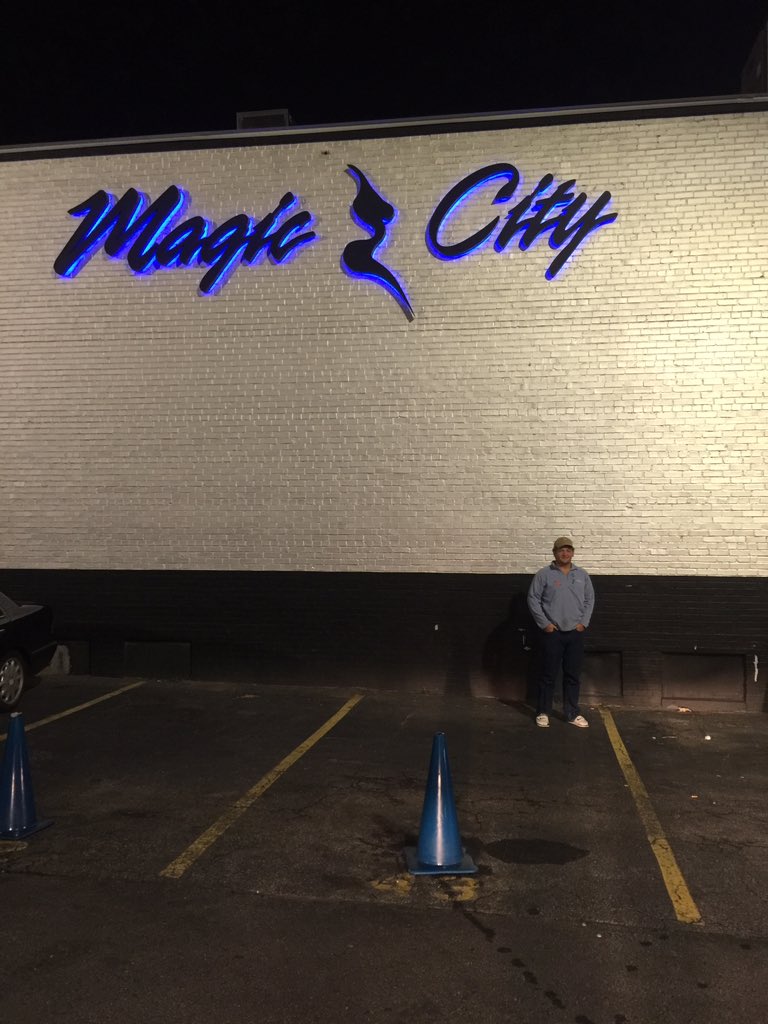 JacksonLReese's tweet photo. Magic city on a Tuesday https://t.co/GrVbKjnKxJ