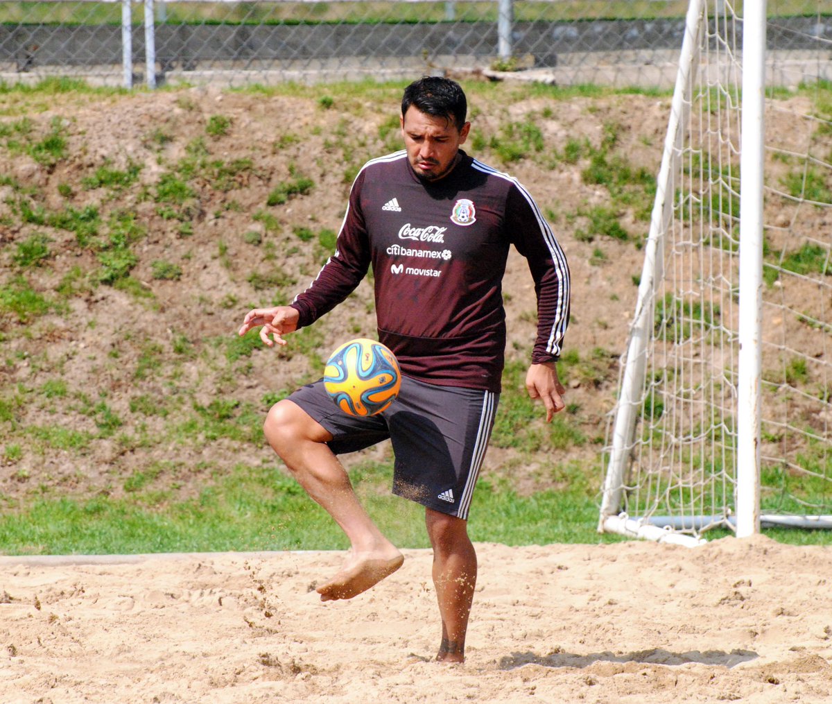 #Notituit | @Citibanamex | #FútbolPlaya
Martes de mucho ⚽ en la arena. ☀
#PasiónyOrgullo