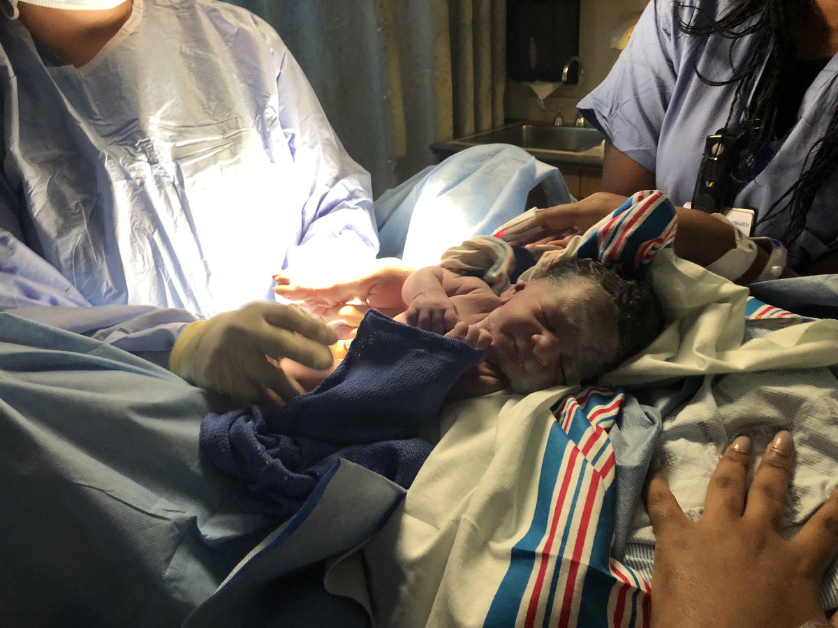 tarynrivera16's tweet photo. Life update: I gave birth to my best friend ❤️😍 • 12/22/18• 6:43pm • 6pounds 8oz • 20in long ❤️ Ella Mae Rivera https://t.co/BaCDypsuH5
