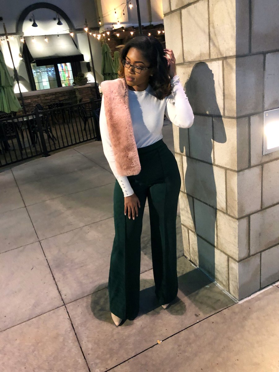 phenomenallybri's tweet photo. Alpha Woman π #AKA1908 #111YearsOfServiceToAllMankind https://t.co/sCa8dGNd29