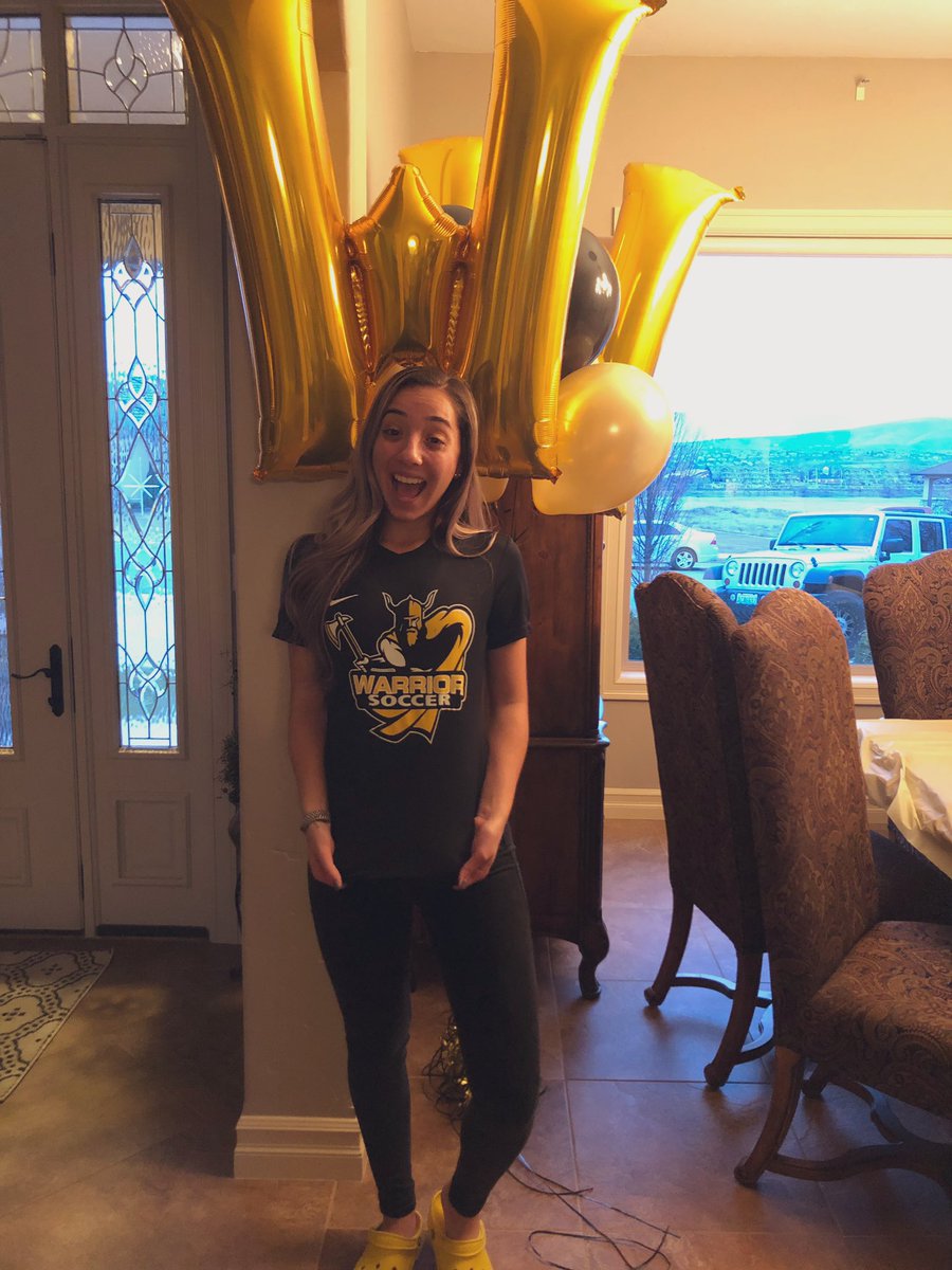 nanas_27's tweet photo. Finally a warrior🤩⚽️💛🖤 https://t.co/v87TlLGhcW