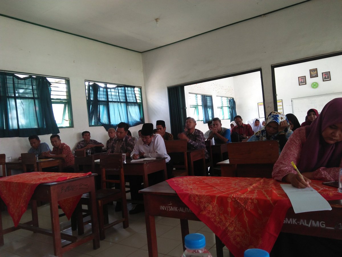 UmiUminur's tweet photo. Pembentukan Koperasi di SMK Al-Munawaroh Ds. Slarang Kab. Cilacap

#ppklcilacap
#ppkljateng
#majukoperasi https://t.co/z7tmL3YqyK