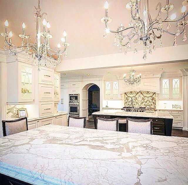 White Wednesday- Life in the South Florida Suburbs. Home is where the heart is!!
•
•
•
#travel #traveling #luxury #luxuryrealestate #luxurylife #floridalife #realestate #instadaily #magical #life #lifestyle #home #house #beautiful #design #relax #dec… http://bit.ly/2VOJZ1Y