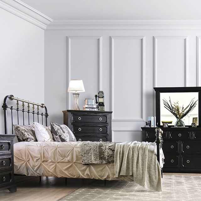 If You're Drawn To Works Of Art Or Unique Fixtures, This One-Of-A-Kind Twin Bed Is Fit For Your Home.
Shop Now @ https://buff.ly/2CnTIDv
.
.
.
#casagear #victoriandesign #industrial #interiordesigner #designinspo #decor #bedroomdeco #furnituredesign #furniture #foagroup #myFOA