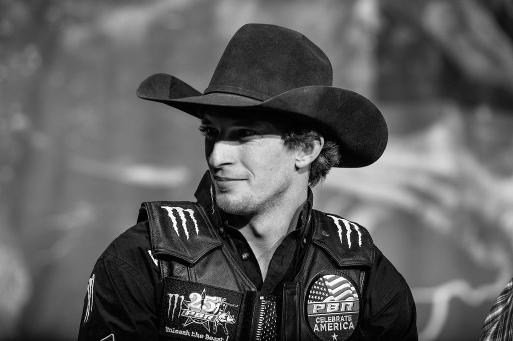 We are deeply saddened to report that Mason Lowe passed away this evening following injuries sustained at the PBR event in Denver.  The entire PBR and National Western sports family extends our heartfelt condolences and deepest sympathies to Mason’s wife Abbey and his family.