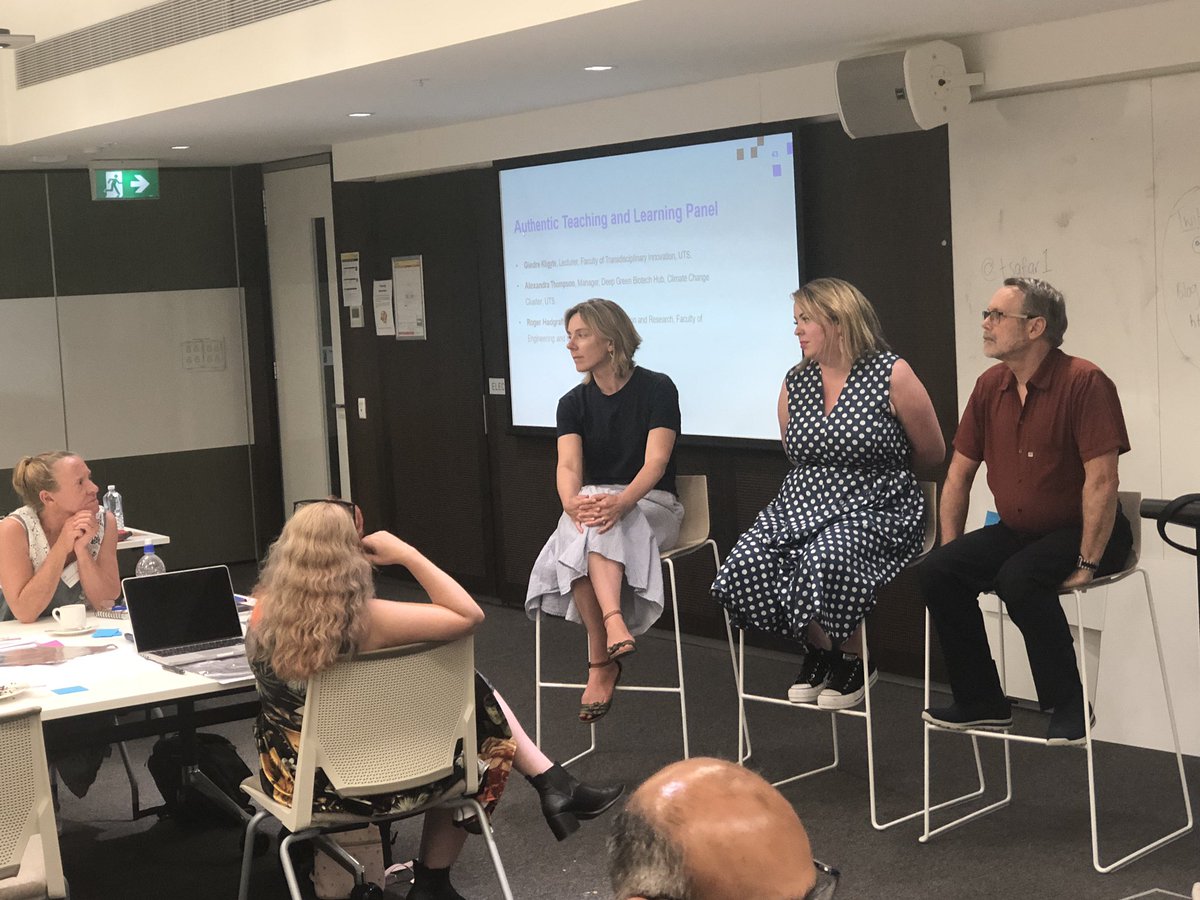 lisaaitken_85's tweet photo. Our UTS authentic learning panel discussing innovative teaching and learning at UTS @UTSEngage #projectideaslab @UTSSocialImpact https://t.co/Ljs40Za9sp