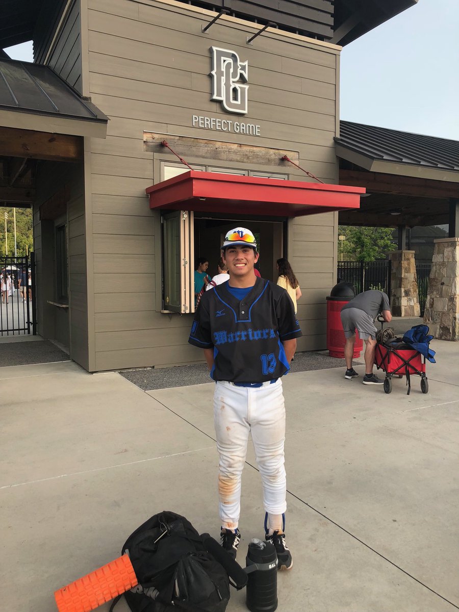 ejsportselite's tweet photo. Look who committed to Linfield College. Marky Mark the “energizer” that gets the team rolling. Congratulations you have worked very hard and have persevered. Outstanding Mark Balleza CF California HS #Warriors #EJSports #CollegeDevelopmentProgram https://t.co/7Z5dFpASuV