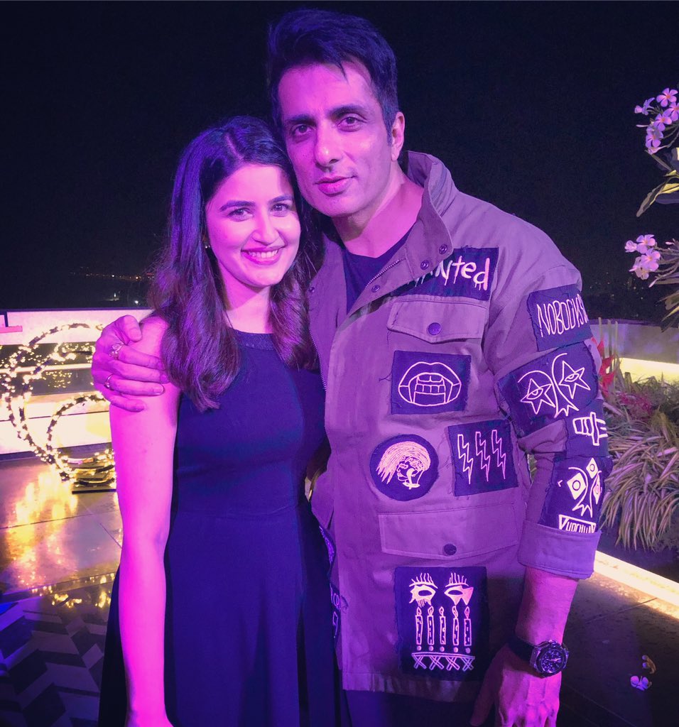 “The one with the most charming villain ever!” @SonuSood ♥️
A very genuine, kind and a super fun person!
.
.
.
.
.
.
.
.
.
.
#simmba #successparty #couldnothaveaskedformore