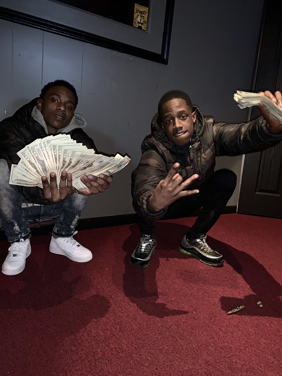 freeshawn_'s tweet photo. Get ah bag!💰💦 https://t.co/RvuM4mFO6y