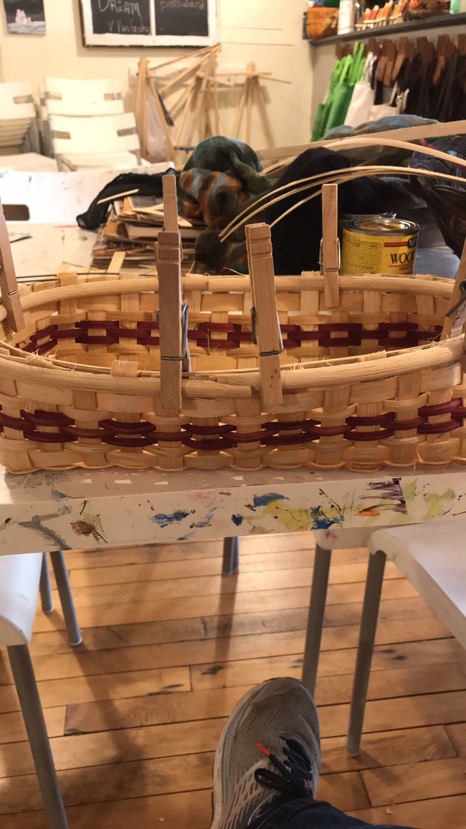 windowsgalleryT's tweet image. 2/17/19@6 pm. Sip and Weave basket making class. Valentine sweetheart basket. Come on down. Text to sign up. 8603825095