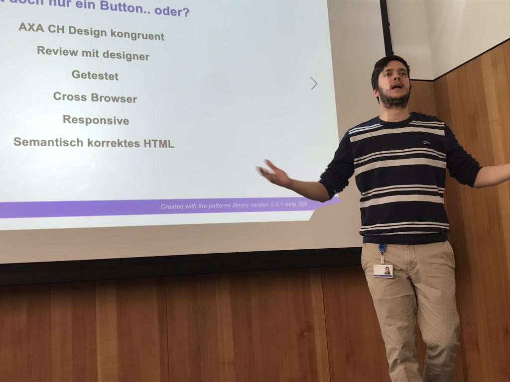 StoobUrs's tweet photo. Lunch &amp; Learn @ #AXA: @MeleLuca präsentiert die #PatternsLibrary. Well done! https://t.co/DFNqnSnS1y