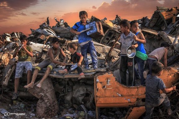 syed_tafazul's tweet photo. "Music expresses that which cannot be said and on which it is impossible to be silent." 

, Gaza 2019.                   #GroupPaletine  #قروب_فلسطيني 
#سیعد_تفضل https://t.co/ButMvtwYP3