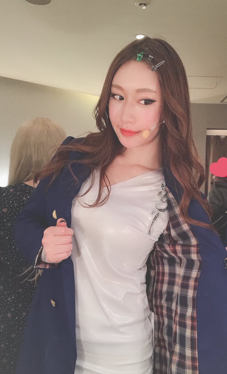 Chiii8989's tweet image. 裏地のチェックも再現してもらいました♬ 本番動画はまだ見れていないけど、ジャケットがたぶん..上手く脱げてよかったです 笑
練習でいっぱい失敗をしたので、、笑
#ドリオン #dreamon
#t_ara #crycry