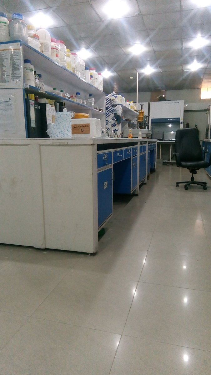 sidraramzan11's tweet photo. Finally, Alhamdulillah 😊 got internship at IRCBM, Lahore, Sensors and Biosensors lab. 
#Sensors #BioTech #ethanol #Biosensors #scientists #science #LifeSciencesEducation #NaturalSciences #Comsats #IRCBM #Pakistan #VUP https://t.co/OIS5qtdg8t
