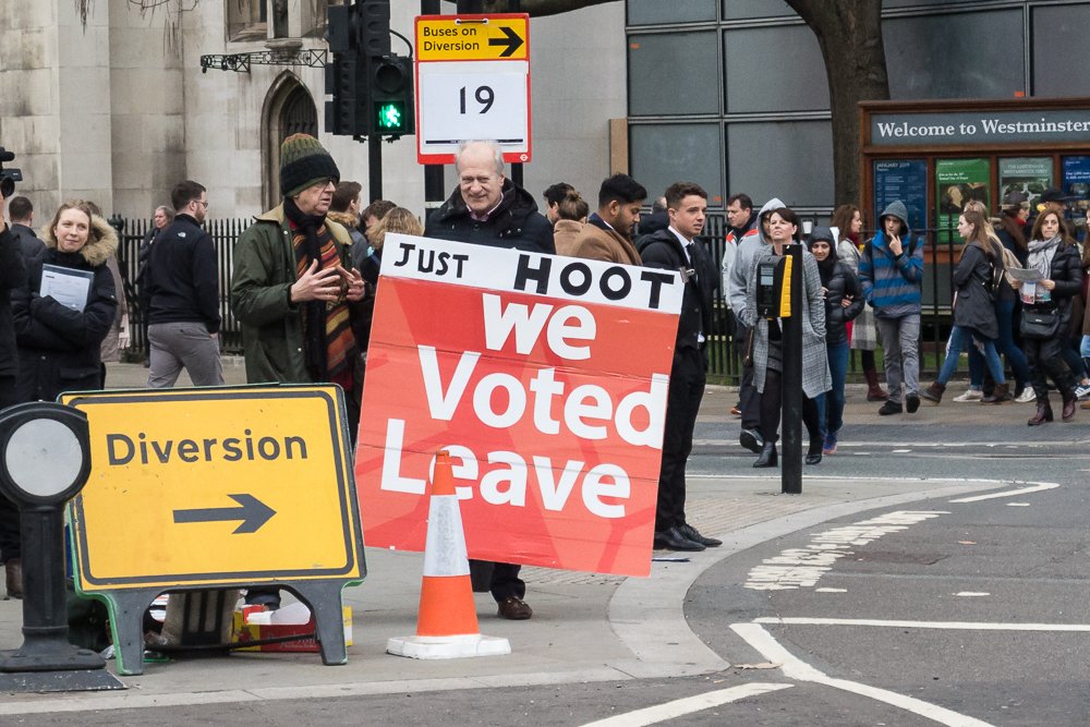 boxerrising's tweet image. Just a few pictures from the scenes at Westminster yesterday before the historic #brexit vote.  #photocreditjhayward
