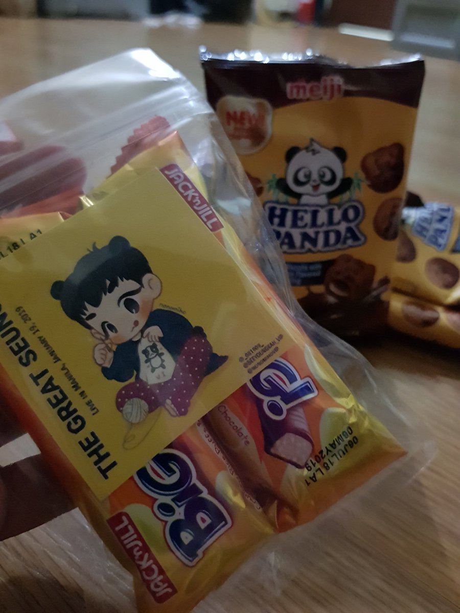 _081909_'s tweet photo. See you on Saturday! 💕💛 #SeungriInManila https://t.co/tTMAxC7ip0