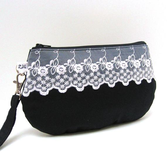 ON SALE Bridal Clutch, tinyurl.com/yagrslje via <a href="/EtsySocial/">EtsySocial</a> #etsymntt  #emnttm  #lace #satin
