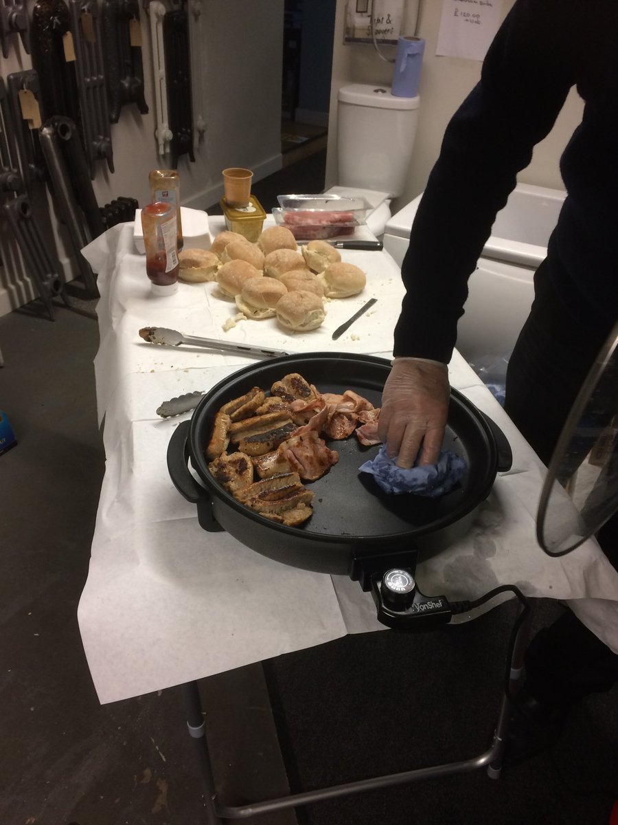 Ideal_NardiaJ's tweet photo. Pop down to Active Plumbing Supplies in Calne. We have bacon 🥓 cooking away. Come and have a chat with me all things @IdealBoilers #WelcomeToOurIdeology #IntelligentHeating 😎 https://t.co/KZxdoCqb8X