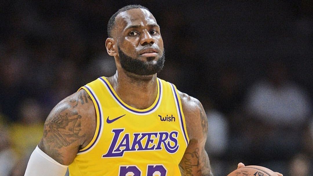 InfodeLakers's tweet image. 🚨 ÚLTIMA HORA🚨

LeBron James no viajará con el equipo los próximos dos partidos que nos enfrentan a OKC y Houston.

Hoy mismo será reevaluado de su lesión y podremos conocer más detalles.

#LakeShow