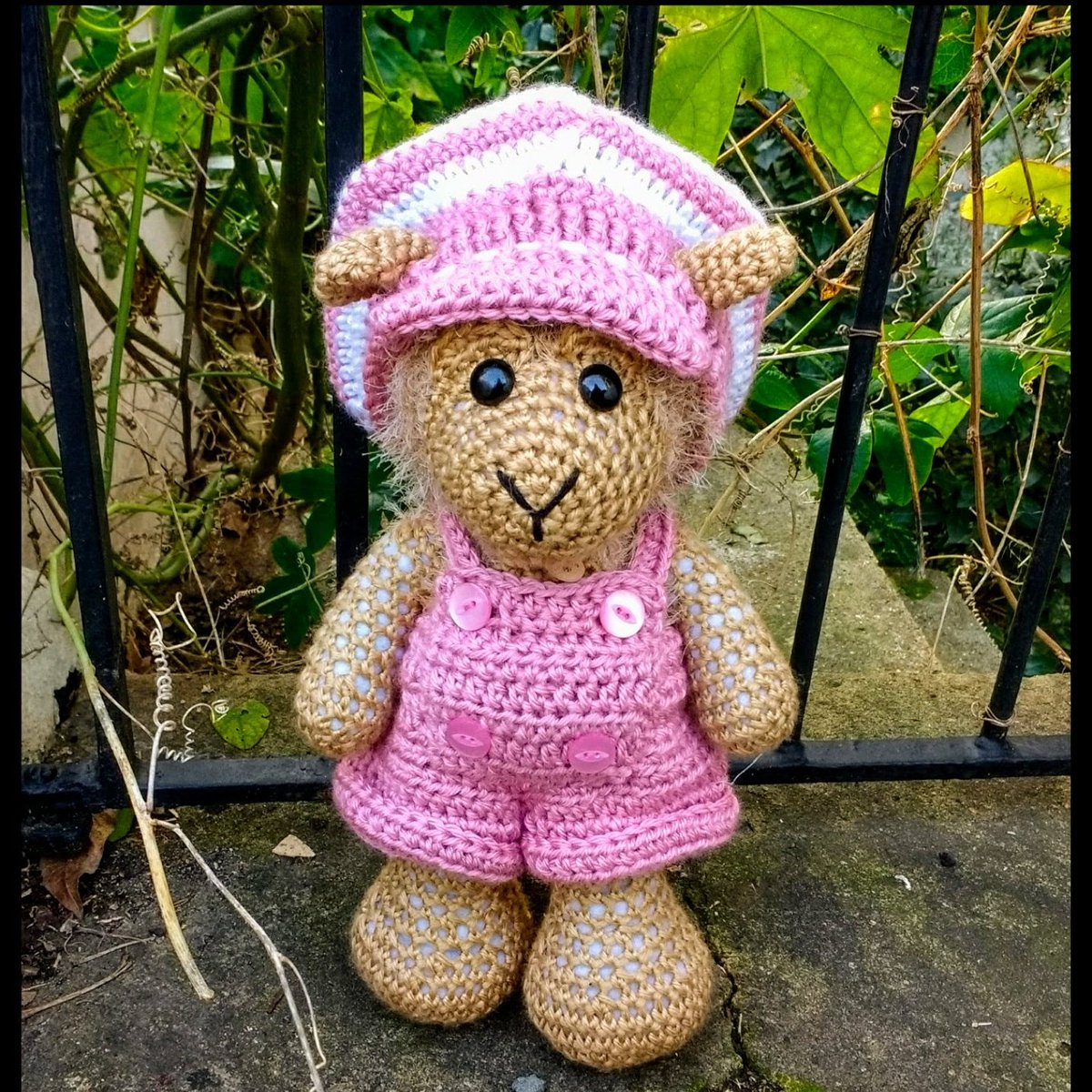 KiddinMiFF's tweet photo. Sooo cute Little Sheep 🐑 #kiddinmi #kiddinmicrochet #crochet #pink #lamb #littlelamb #sheep #cute #cutie #socute #cutiepie #amigurumi https://t.co/0L3LIJKGF9
