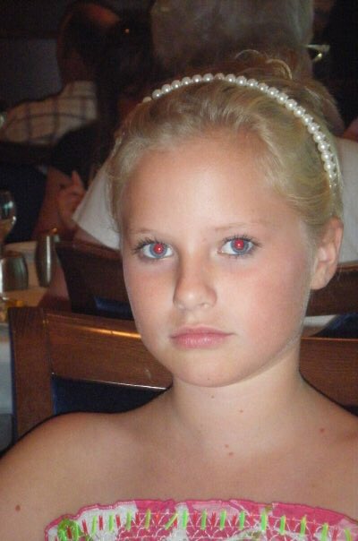 abilanda_'s tweet image. Even had resting bitch face in 2009 😂 #10yearchallege