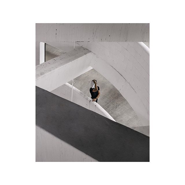 chvrlesjr's tweet photo. Trying find that lost engagement ✌🏾
.
.
.
📸: @whiiitwhiiit #kinfolk #socalityla #wwgrams #minimalpeople @minimal_people #mightykillers #mindtheminimal #ptk_architecture #ptk_minimal #paradiseofminimal #sdmfeatures @streetdreamsmag #thecreatorclass @t… https://t.co/QmIvAt1xv4 https://t.co/zhWKKu2YZo