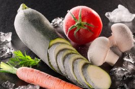 Verduras, legumbres, frutas... Descubre nuestra gama de productos al completo 👉 ow.ly/Bplu30nfizF #congelados #alimentación #legumbres #verduras #frutas