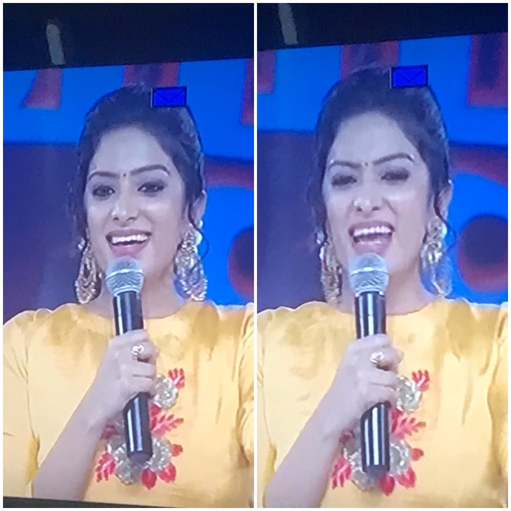 DiyaFans's tweet photo. Isai Thiruvila Pongal Special Program Started At @SunTV 😍😍😍😍 Darling @vj_diya maaaa 😍😍😍😍 https://t.co/6YMVX0lW69