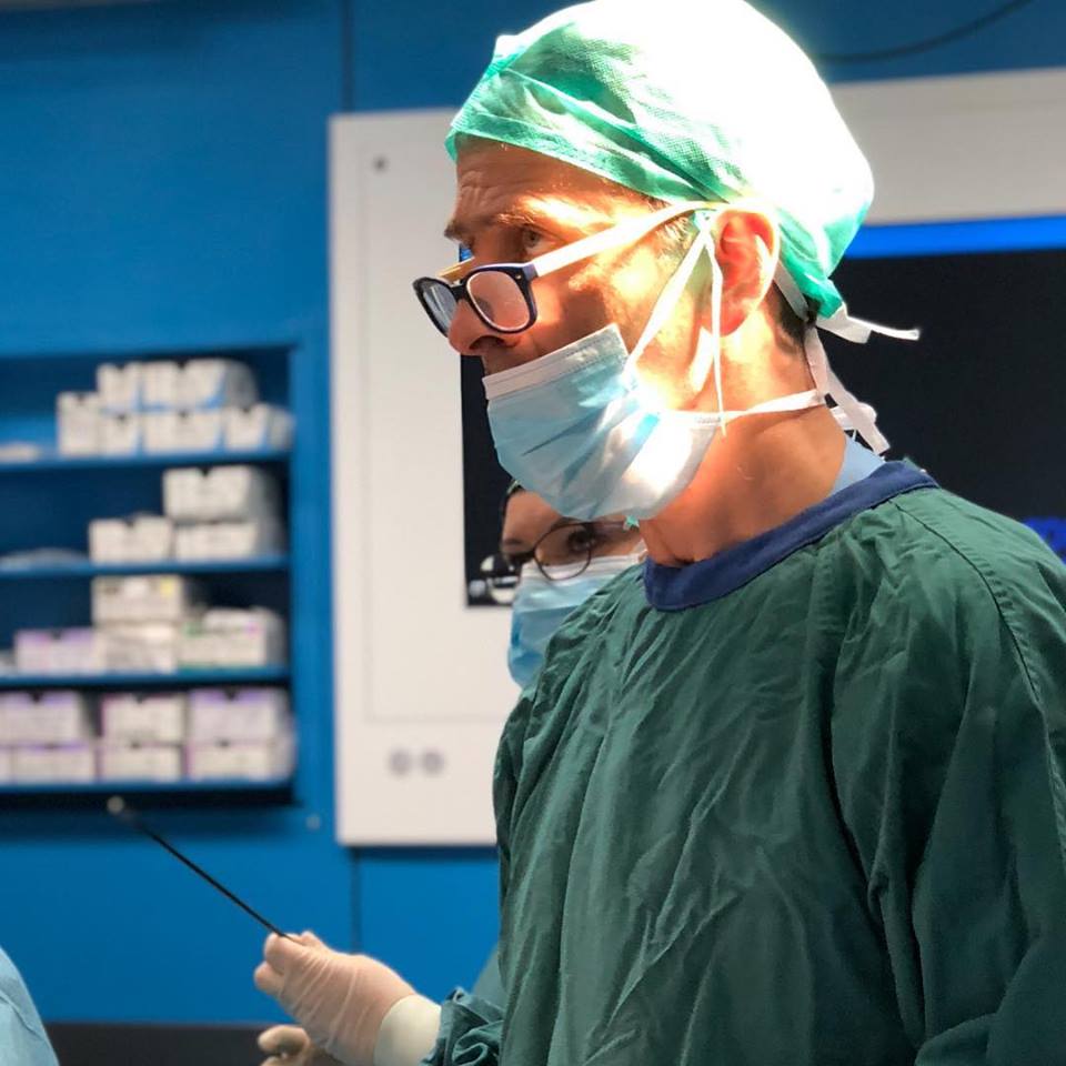 Dr n. med. Deliu Victor Matei - ekspert procedur uroonkologicznych - wykonał ponad 4.000 procedur, opowiada o metodzie da Vinci oraz współpracy z <a href="/HIFUClinic/">HIFU CLINIC</a> #MetodaDaVinci #RakProstaty #urologia 
bit.ly/2DcIxiF