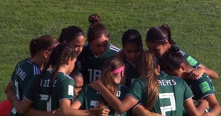 Mexico takes one leap forward, but two steps back?
@AdrianaTerrazas explores why a month after Mexico celebrated its greatest achievement in women’s soccer - playing the #U17WWC Final - its soccer federation took what seem to be two steps back.
https://www.womenssoccerunited.com/mexico-one-leap-forward/ …