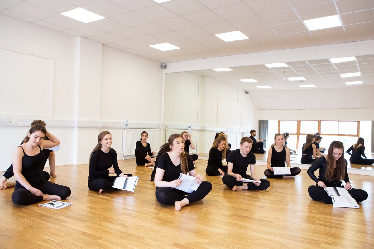 _theCTC's tweet photo. 🌟CTC FOUNDATION🌟 only 1 space left on our open morning tomorrow - who wants it??
- Meet & Greet
- Commercial Jazz
- Acting through Song
- CTC Acca-Tones
- Q&A
#thectcway #triplethreattraining #equalfocus #ctcpathways #personalised #thetrainingyouneed #musicaltheatre https://t.co/bkxF8ozgR6