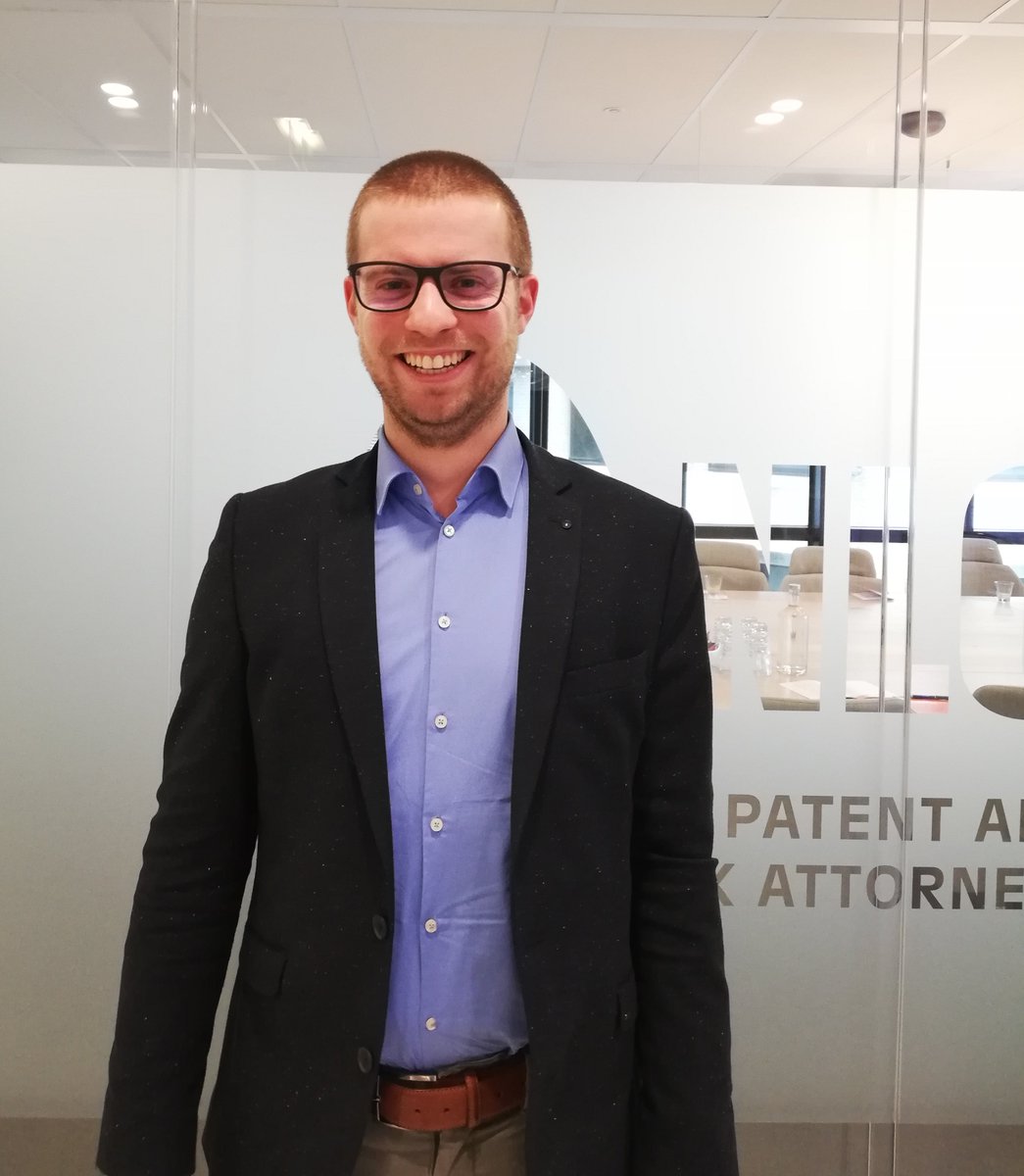 NLO_info's tweet photo. #NewatNLO This January Steven Verlinden joined NLO as a trainee patent attorney. He is now finishing his PhD research in Organic Chemistry and will be working from our Ghent office. We wish him the best of luck at NLO! #workingatnlo #iplaw #Chemistry #patentattorney https://t.co/pk0gNCgAnr