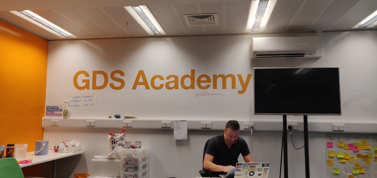 martin_dtn's tweet photo. Day 2 of Agile at the @GDSAcademy... Feeling really positive about where we are and looking forward to where we are going with Agile. #FixThePlumbing #localgov @LocalGovDigital #digitaldcc https://t.co/arF9NHfOO1