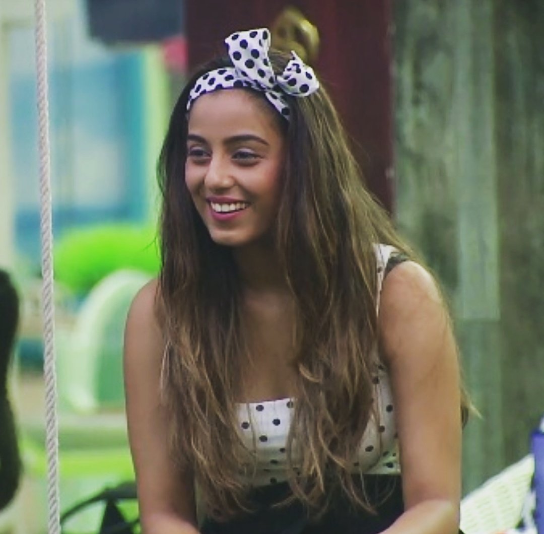 TeamSrishtyRode's tweet photo. Life is a fairytale 
Live it with wonder 
Live it with amazement 😍❤🙌🏻 @SrSrishty 

#SrishtyRode
#OneForTheRode
#MuchLoveAlways https://t.co/v4GJyd41py