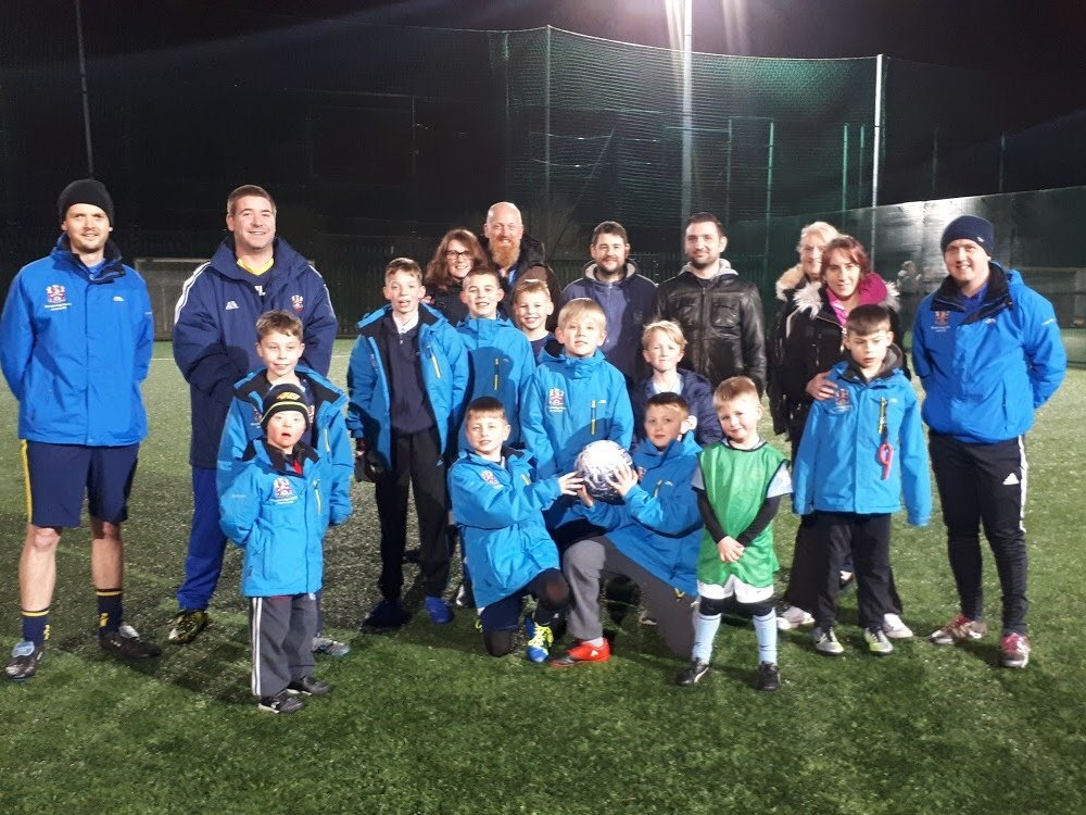 CelticJnrs's tweet photo. Stalybridge Celtic Juniors pan-disability team with the #OneWorld football at training last night #football #grassroots #Stalybridge #celticjnrs #celticfamily https://t.co/J973NFWdel