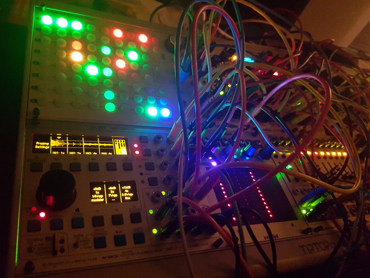 Last Twitter post for the day (probably)...

Spending time getting to know my Orthogonal Devices ER-301 Sound Computer module.

I love wires and flashing lights! 🎶 
#eurorack #er301