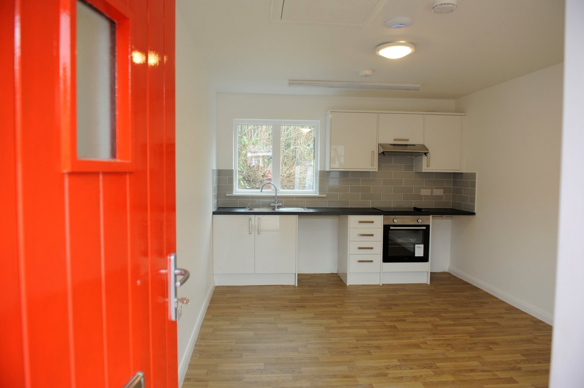 We are thrilled to unveil 5 new 1-bed flats in #Reading that will provide long-term affordable homes for local people in housing need. They were opened yesterday by <a href="/mayorofreading/">Mayor Alice Mpofu-Coles</a> and Cllr <a href="/RachelEden/">Rachel Eden</a>. Our thanks to everyone for their support in making this project a reality.