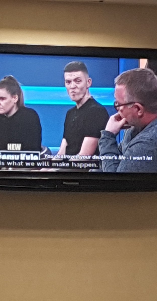 ConnorPearse's tweet photo. @TheNotoriousMMA what about @NateDiaz209 on Jeremy Kyle😅😅!!! https://t.co/k25jpZpCr3