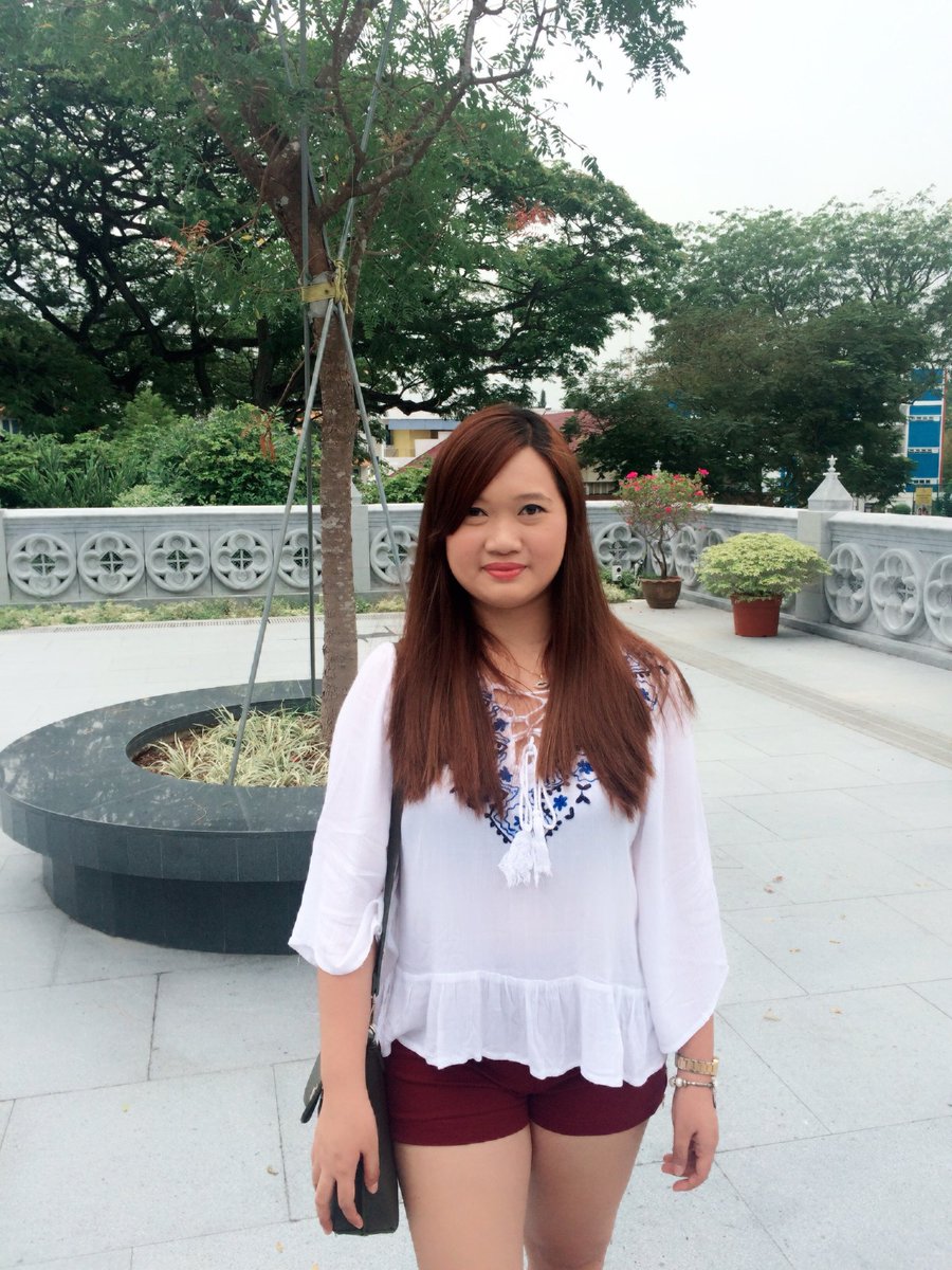 Jeeen143's tweet photo. With the new day comes new strength and new thoughts. 😝💙🌻 #Godspeed https://t.co/N5lN1xdWyc