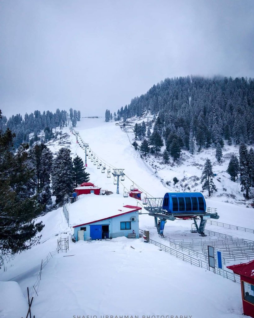 Malamjabba ski 🎿 resort is all set to welcome you for skiing 😎👏🏻

korbah.com - Your travel companion in #Swat 

#amazingpakistan #BeautifulPakistan