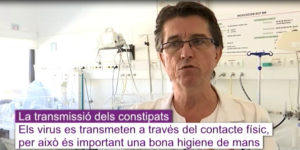 fsmhospital's tweet photo. Aquests dies de #fred és molt important la #higienedemans per evitar la transmissió de #constipats. El pediatra de l'@fsmhospital Joan Manel Torres ens parla també de mesures en l'alletament i símptomes de millora. Escolta-ho a: https://t.co/6DZQfoWHB0 @manuel_torre @salutcat https://t.co/ZNGoIO5UE8