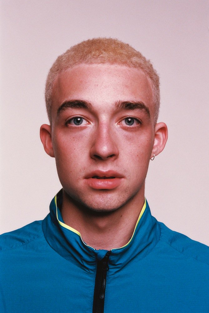 Maximillian's powerful, assured performance of 'Hold On' underlines his enormous potential - it's our Track Of The Day... clashmusic.com/news/track-of-…
