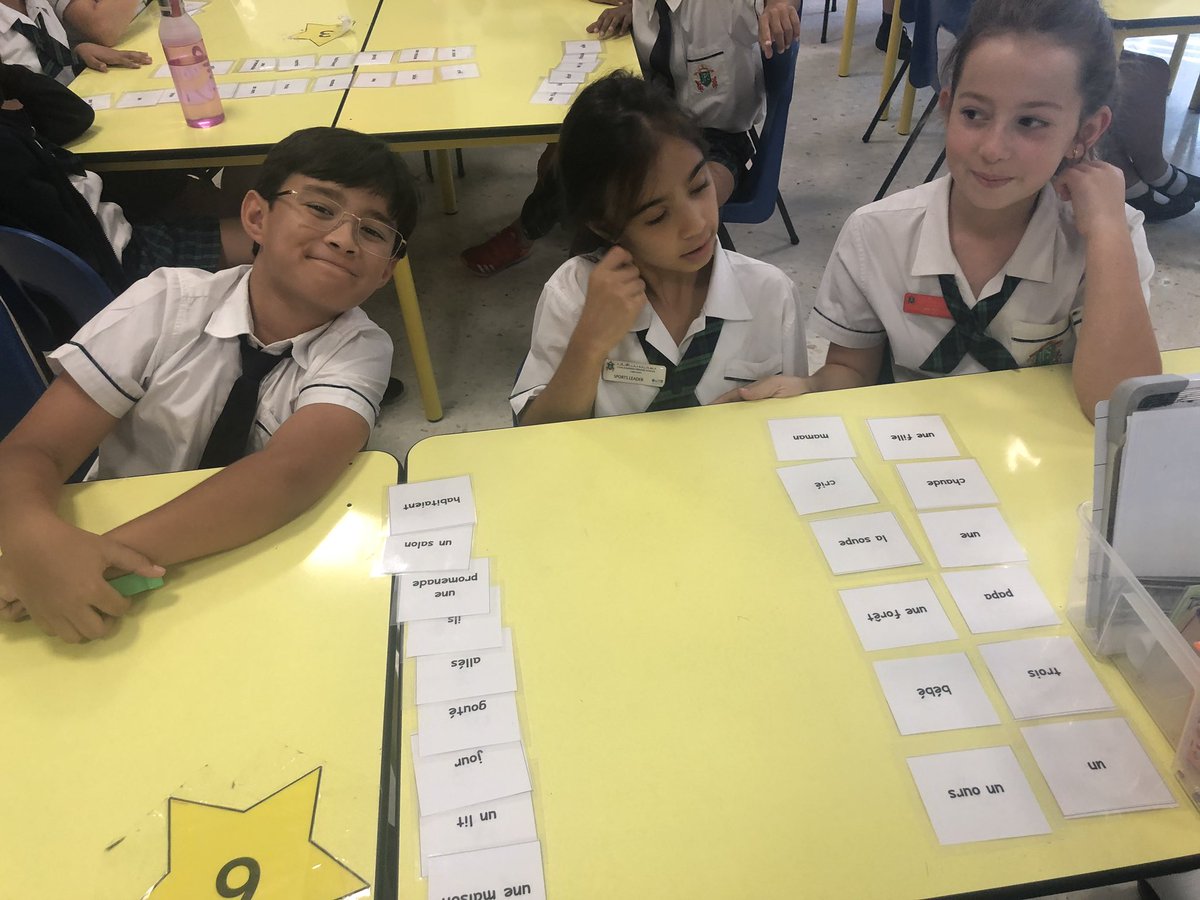 JPS_French's tweet photo. This week in Years 4 and 5 we’ve been learning how to work out unknown words without using a dictionary (or asking the teacher!) Super discussions around types of words and great use of French reading and listening skills! #JPSfrench #JPSyear4 #JPSyear5 @LanguageAngels_ https://t.co/HnDWOTwrqF